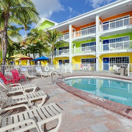 Pierview Hotel And Suites フォートマイヤーズビーチ エクステリア 写真