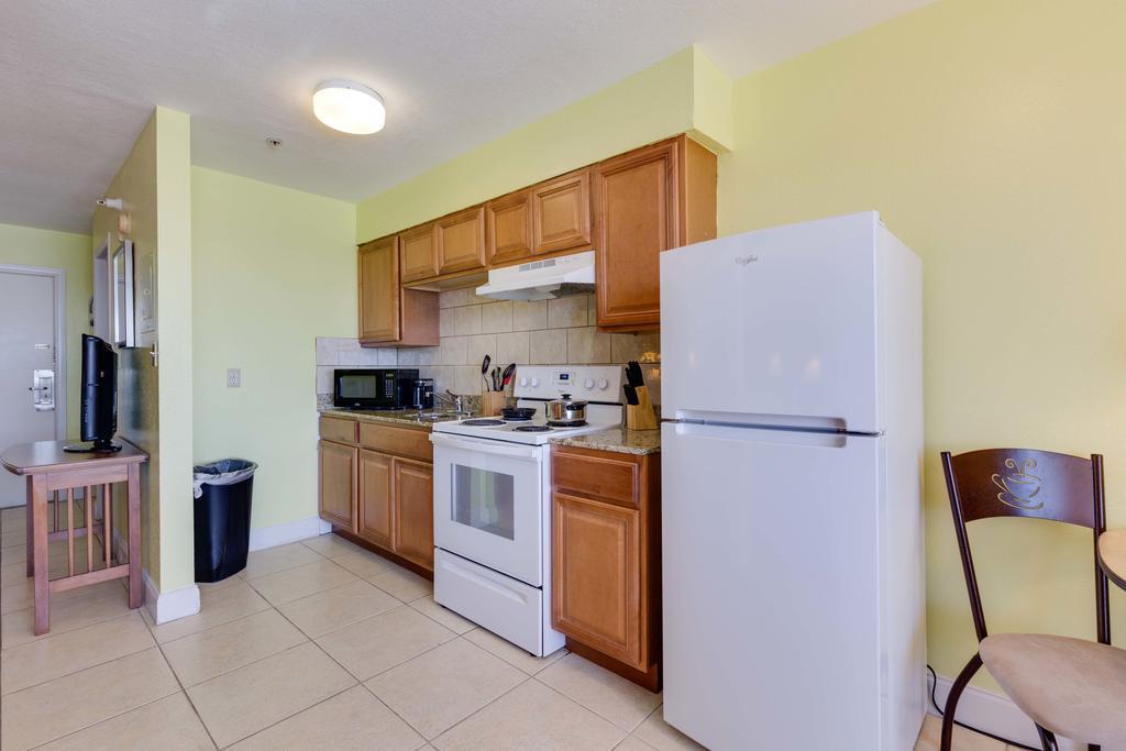 Pierview Hotel And Suites フォートマイヤーズビーチ 部屋 写真