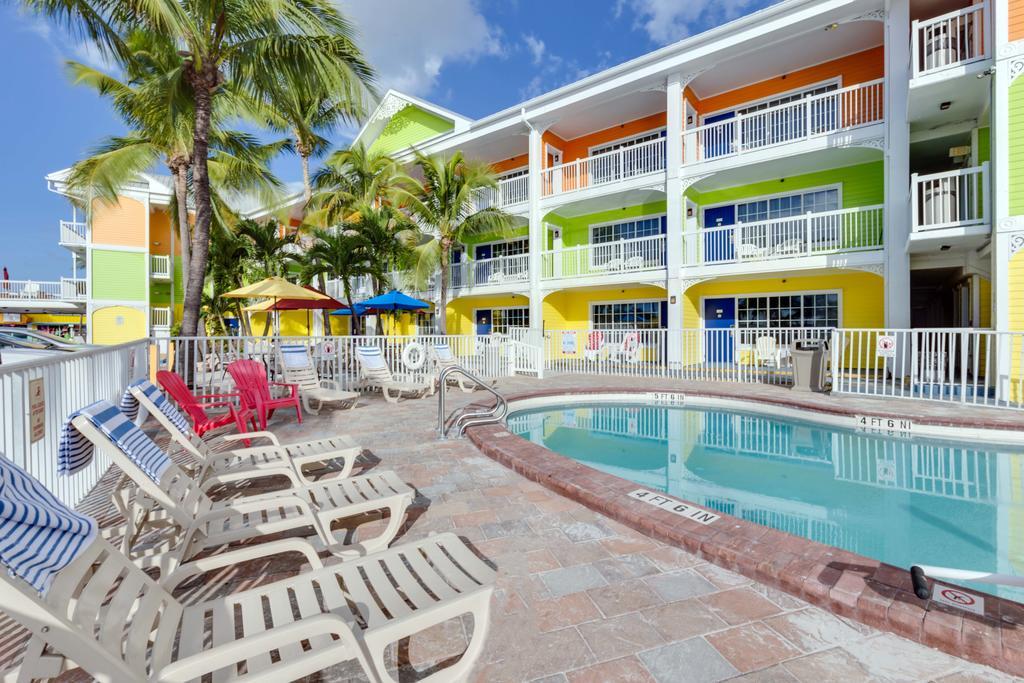 Pierview Hotel And Suites フォートマイヤーズビーチ エクステリア 写真