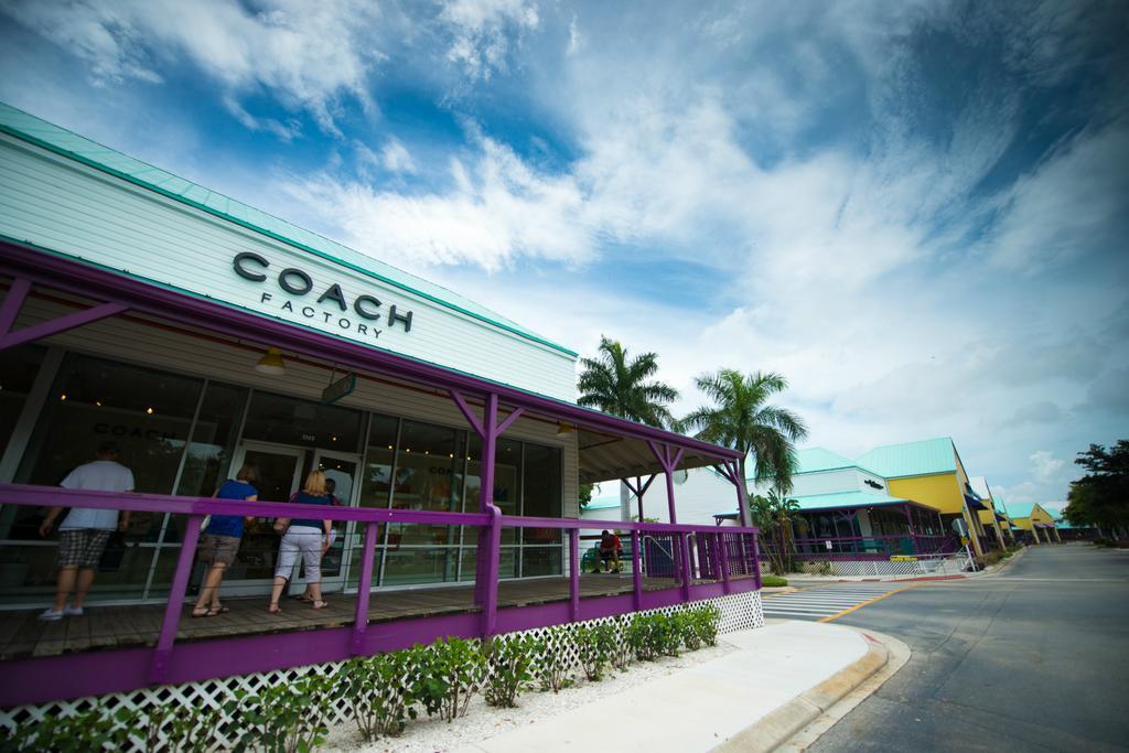 Pierview Hotel And Suites フォートマイヤーズビーチ エクステリア 写真
