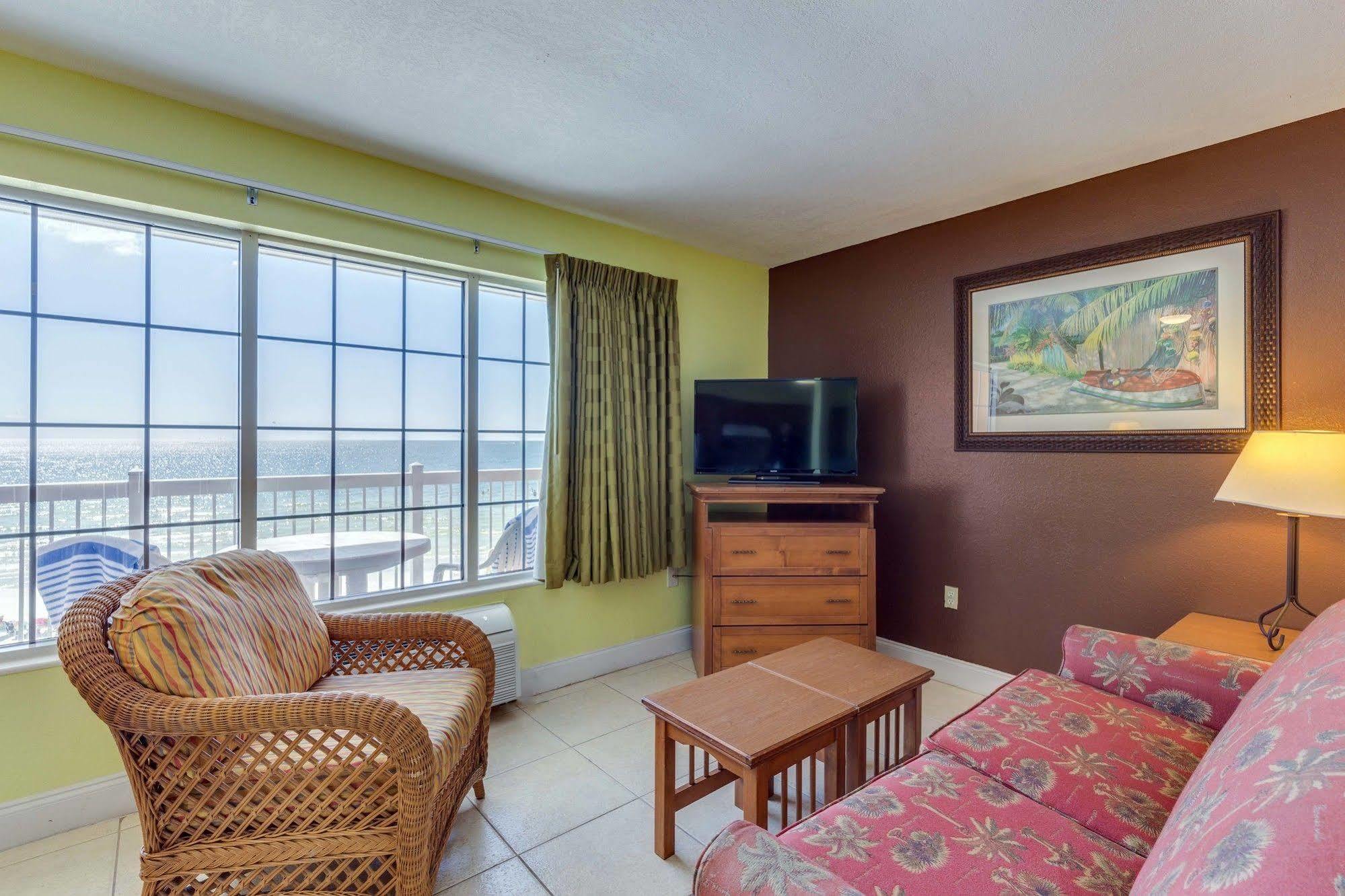 Pierview Hotel And Suites フォートマイヤーズビーチ エクステリア 写真