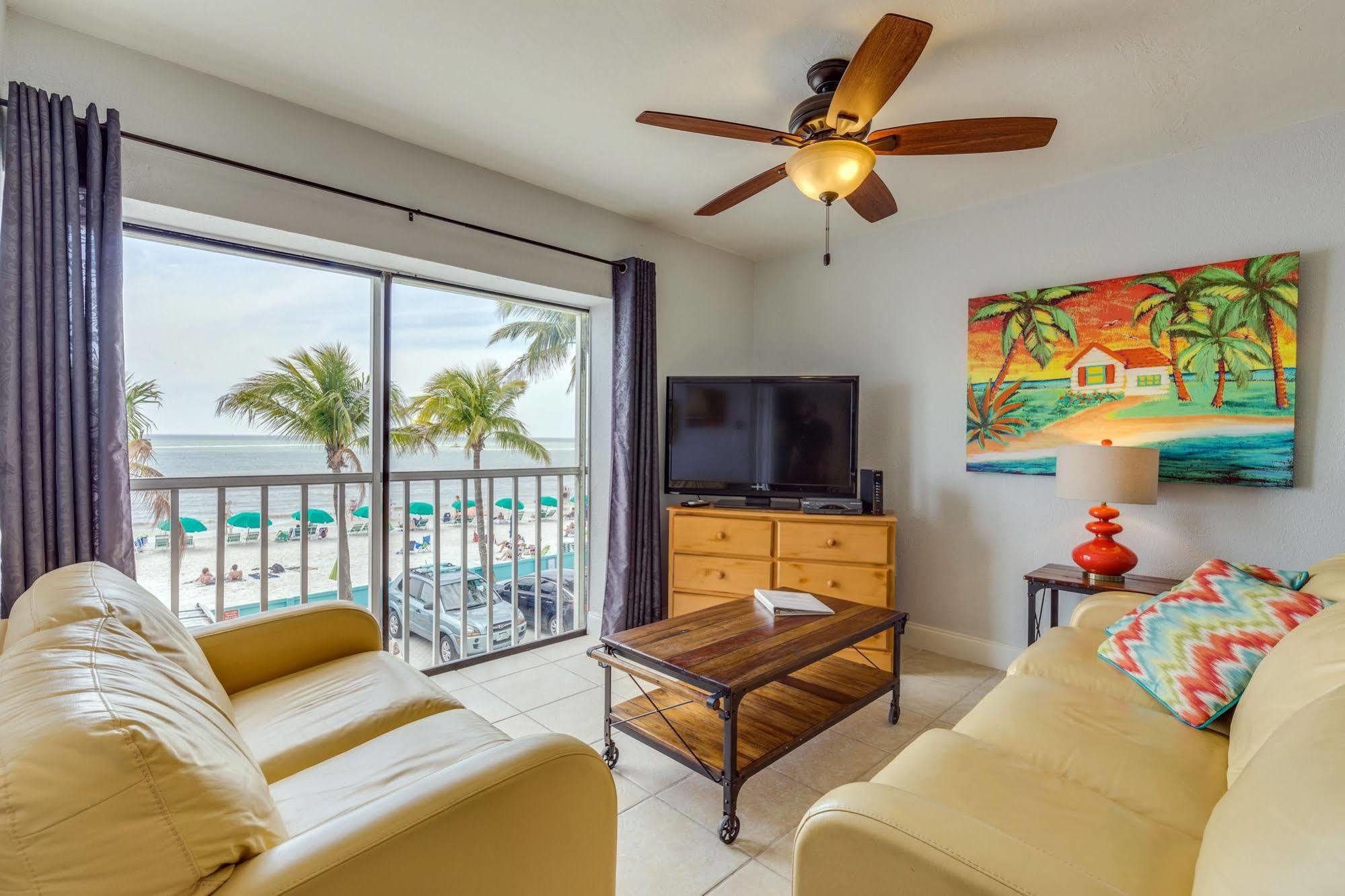 Pierview Hotel And Suites フォートマイヤーズビーチ エクステリア 写真