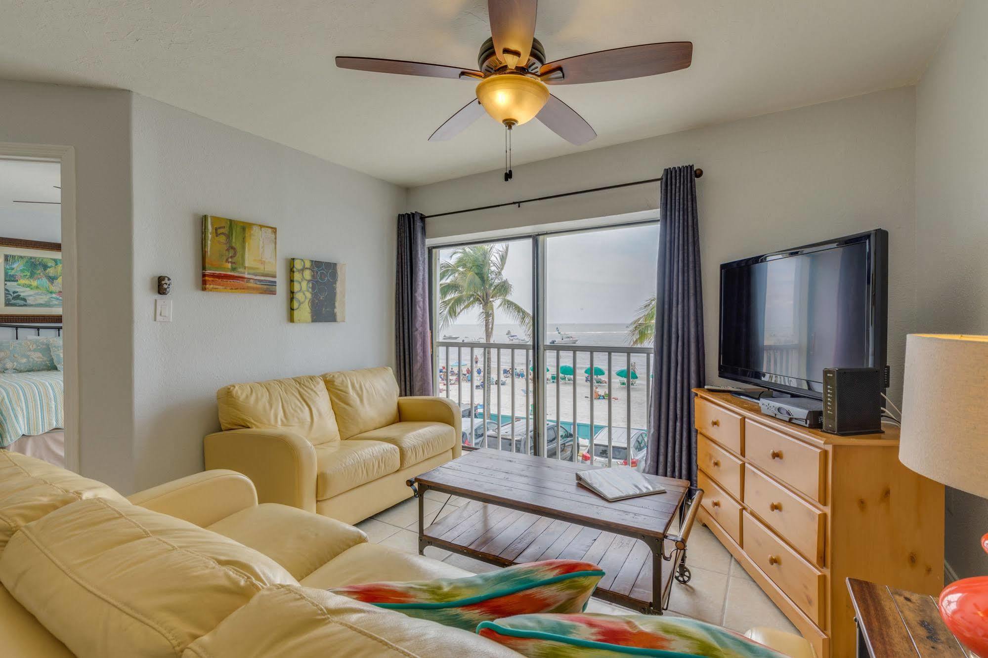 Pierview Hotel And Suites フォートマイヤーズビーチ エクステリア 写真