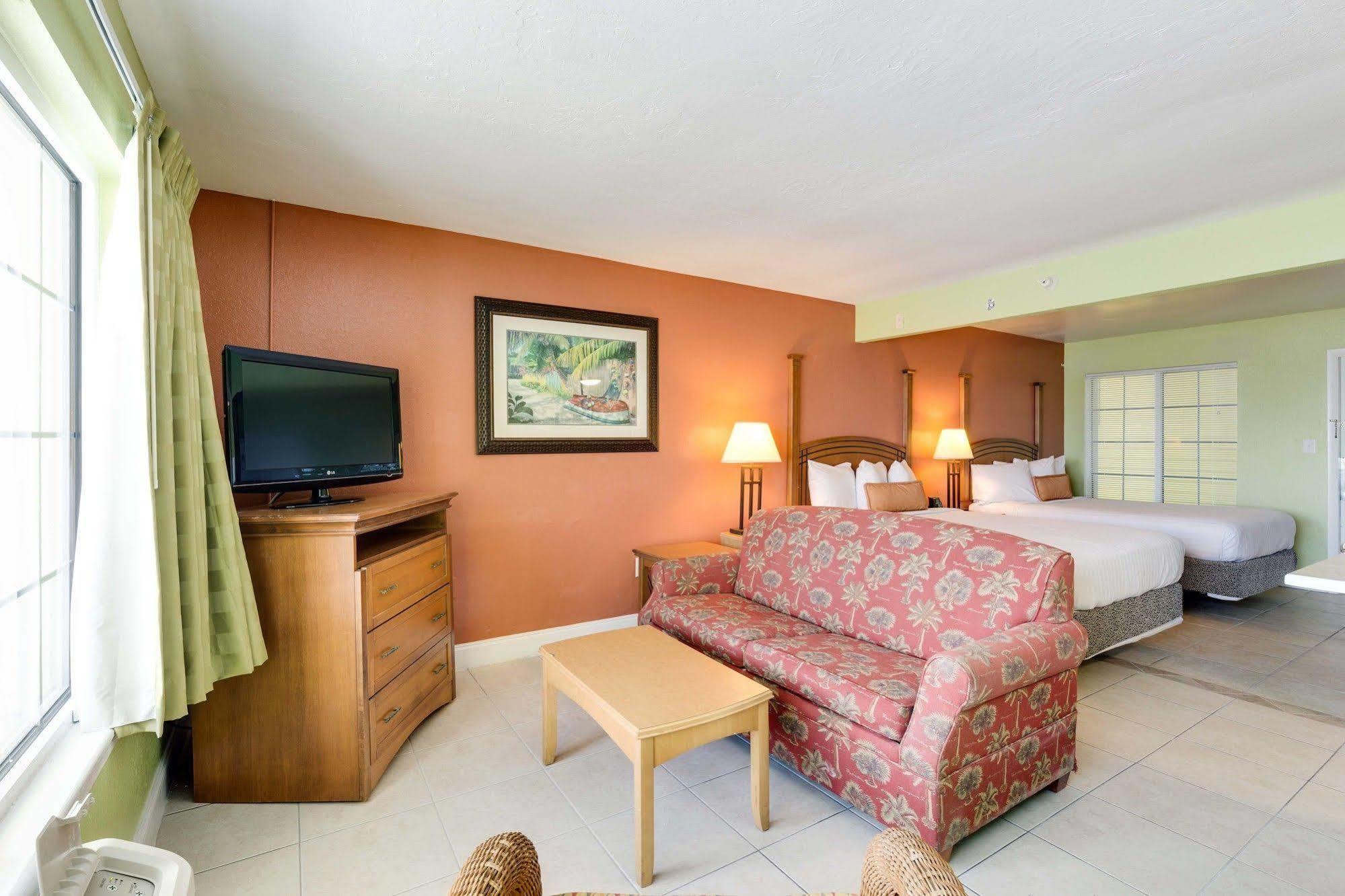 Pierview Hotel And Suites フォートマイヤーズビーチ エクステリア 写真